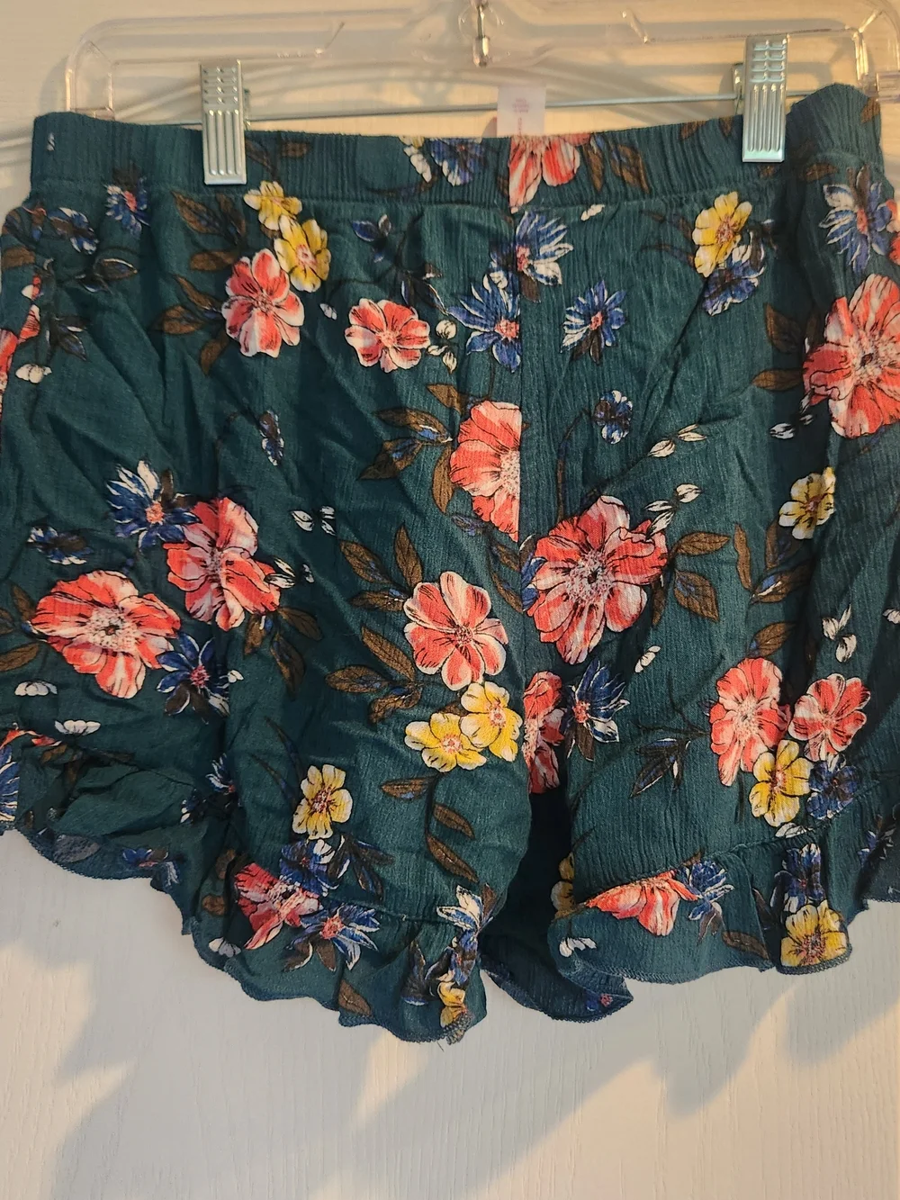 No Boundaries Teal Floral Ruffle Shorts with Pink and Yellow Flowers L Euc